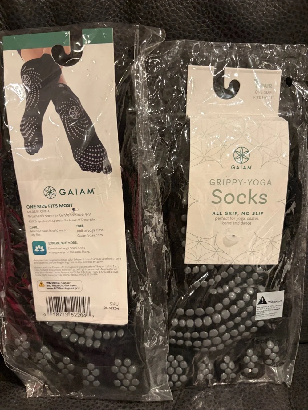 GAIAM grippy yoga
